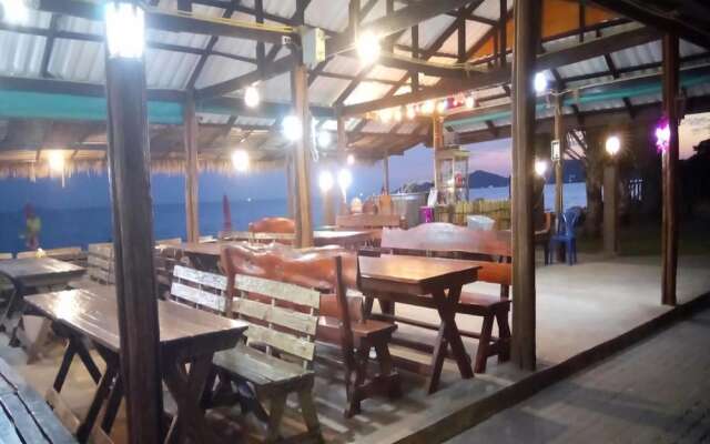 Baanboonpetch Resort