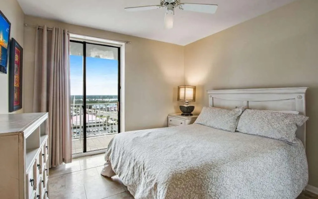 Pelican Pointe 1406 by RedAwning