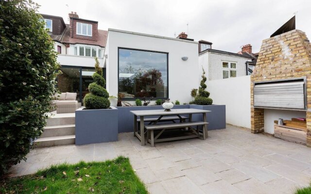 Bespoke Wimbledon Retreat