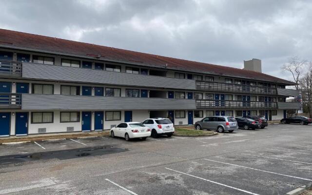 Motel 6 Memphis, TN - Downtown