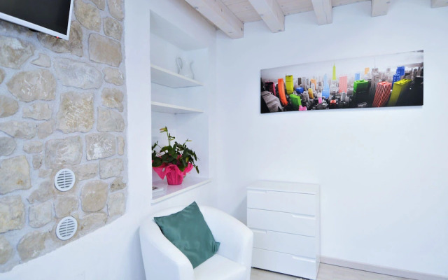 Pleasant Apartment in Miane With Shared Swimming Pool