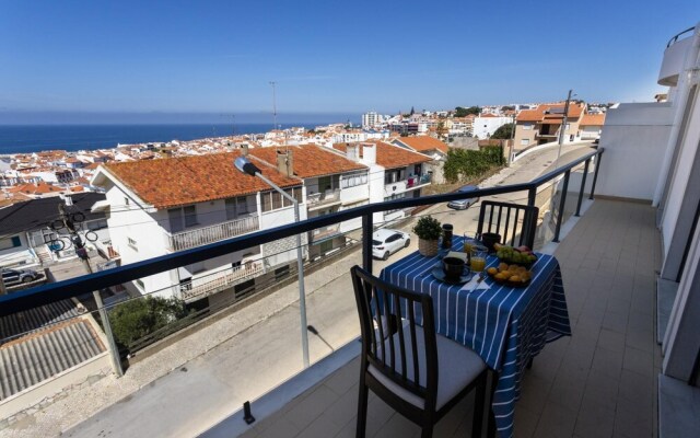 Belle Vue Apartment by Acasadascasas