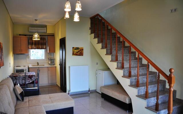 Ariadnes Holiday Accommodation II