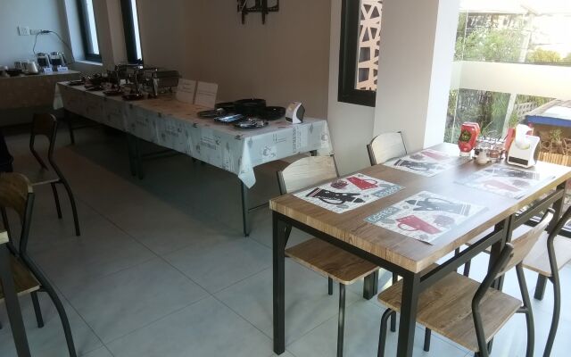 De Nara Hotel (SHA Extra Plus)