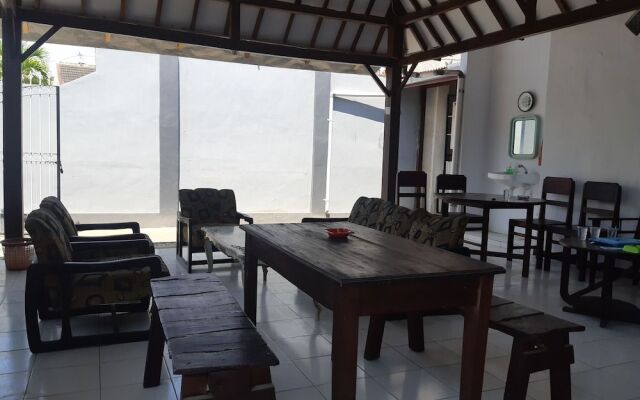 Oyo 2365 Griya Kost Mendut