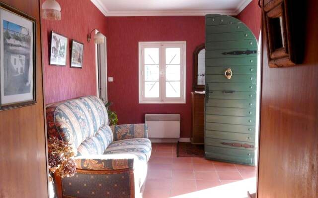 House With 2 Bedrooms in Lannes, With Furnished Garden