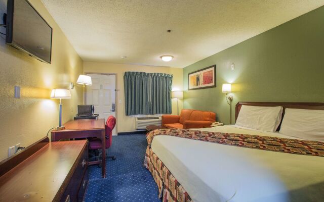 University Inn Fresno
