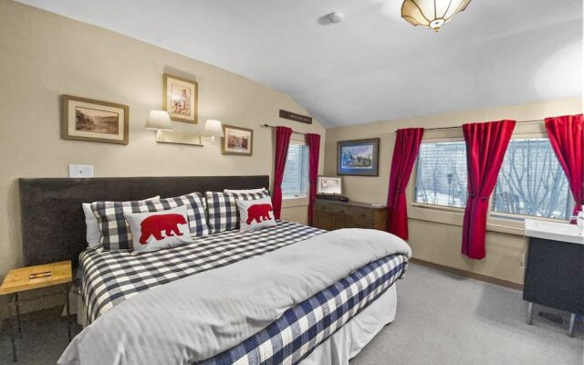 Abbett Placer Historic 7 Bedroom Home by RedAwning