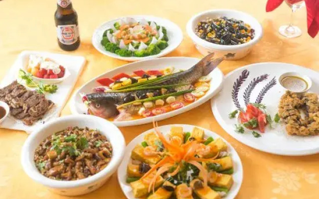 Guiping Golden Phoenix Hotel