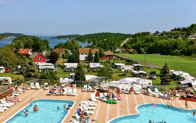6 Person Holiday Home in Risor