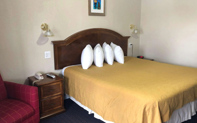 Knights Inn Harrisonville