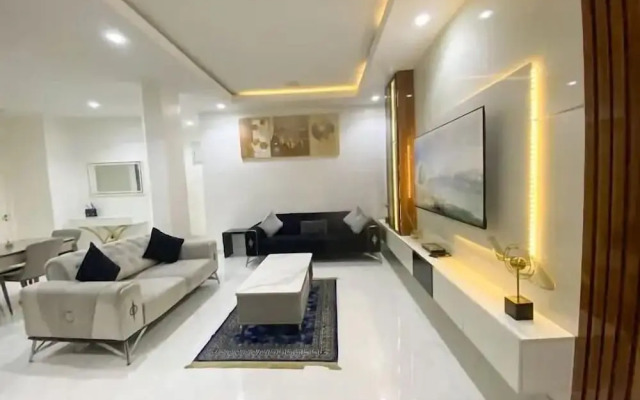 The Bond Apartment