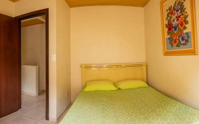 Casa 100m da praia, 10 pessoas, 3 quartos