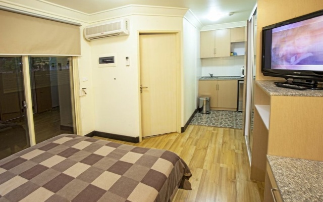 Cattrall Park Motel – Guest Rooms – Karratha