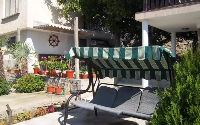 Apartments Bachvarovi