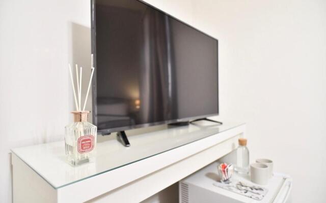 Magenta Classic Manara4B