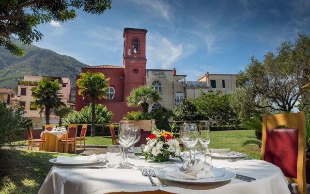 Vesuvian Inn