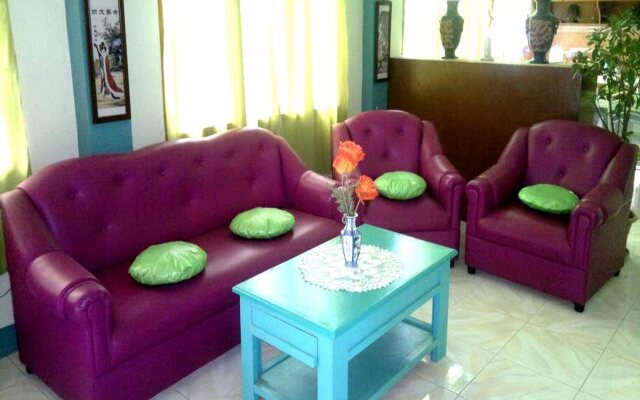 Ayahmi Hostel