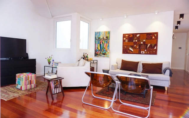 Gulbenkian Terrace Bright Luxury Apt
