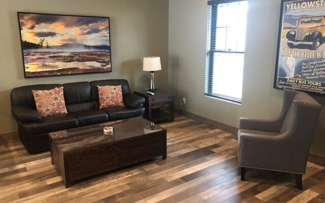 The Roosevelt Hotel - Yellowstone