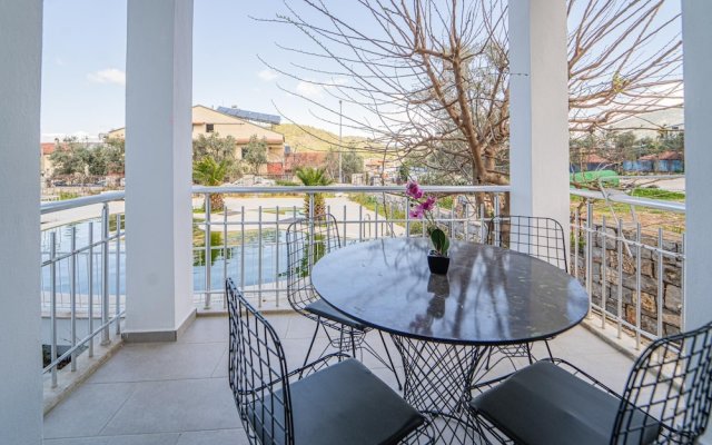 Fully Furnished Stylish Flat in Mugla