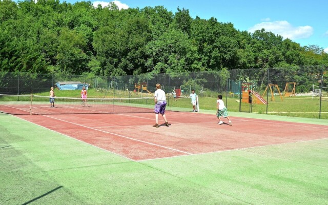 Garden-view Holiday Home Surrounded by Nature