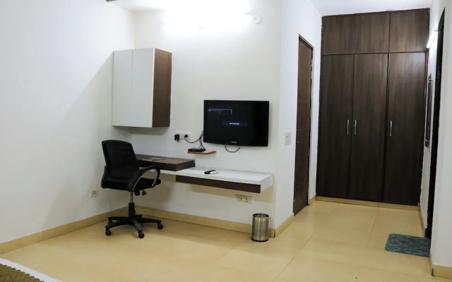 Vinayak Stay Sector 43
