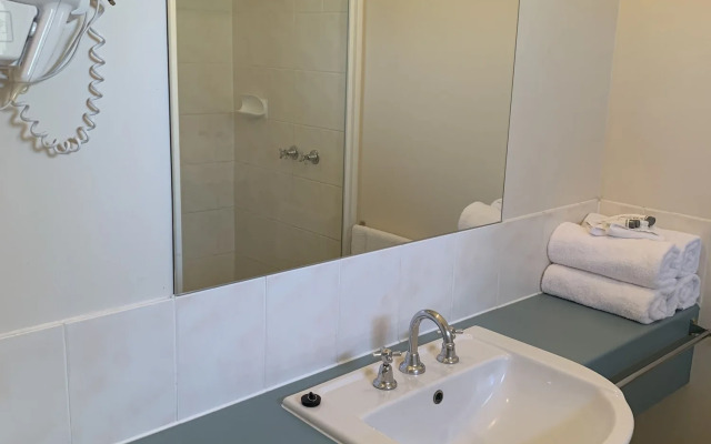 Arthur Phillip Motor Inn