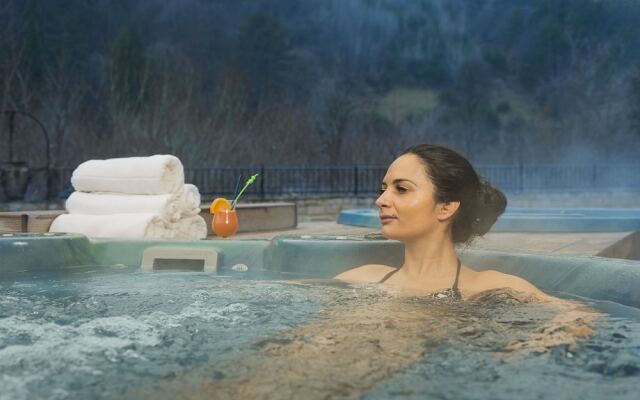 St. Spas Hotel & Balneo Complex