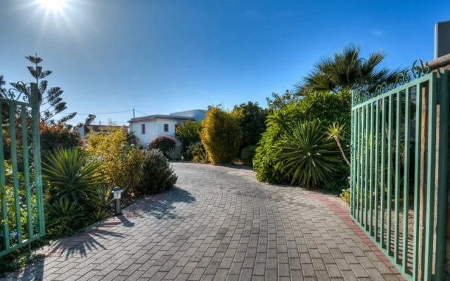 Pefkos Lemon Tree Apartments