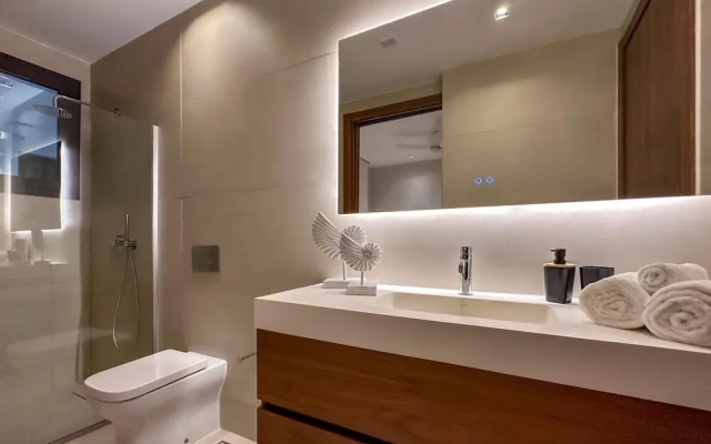 Marina Garden Penthouse 3 Bedroom Apartment