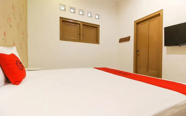 Reddoorz Near Rs Sarjito Yogyakarta