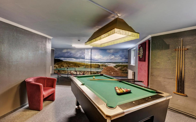 Ferienwohnung im Poolhaus mit Ostseeblick