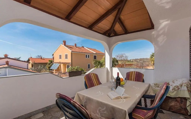 Apartments with a parking space Novigrad - 2536