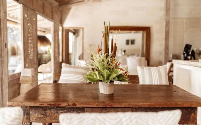 Santai Beach House