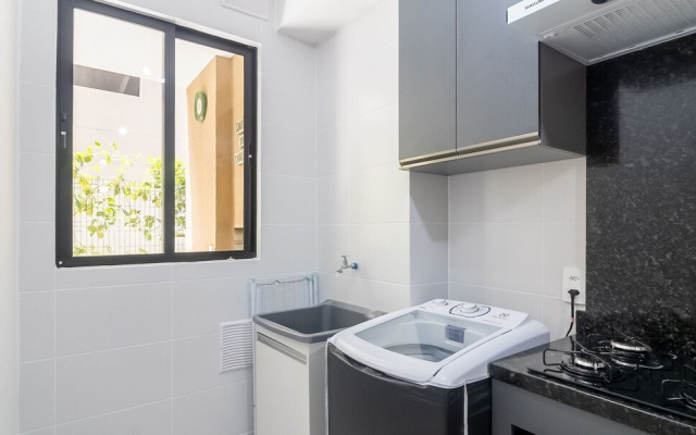 MCB - Apartments With Pool Near the Beach