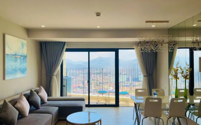 Gold Coast Apartment