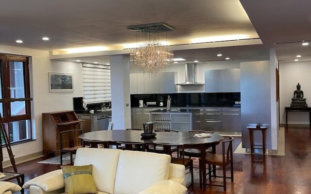 Seaview Residence