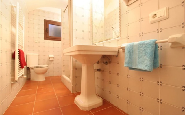 Villa - 8 Bedrooms with Pool and WiFi - 103182