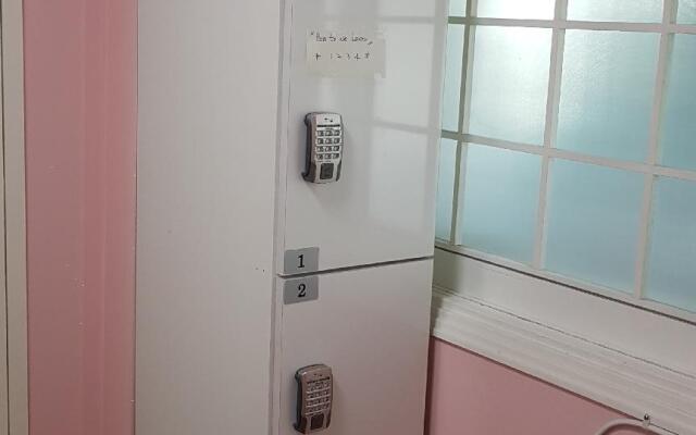 Gera Ladies Guesthouse