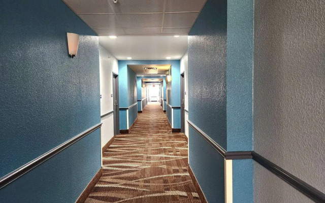 Days Inn by Wyndham Kemah
