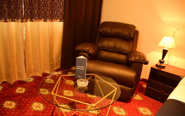 Hotel Orbion Mall Road