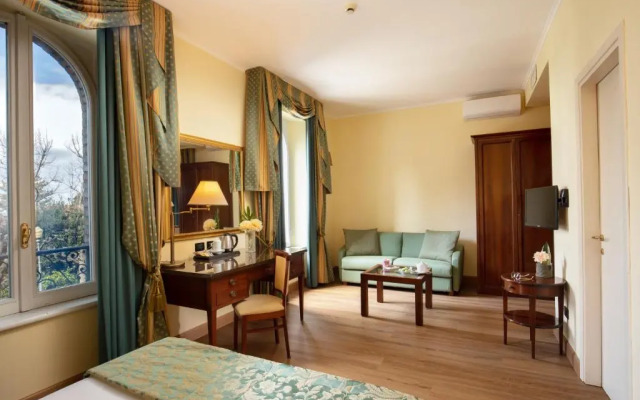 Hotel Verdeborgo