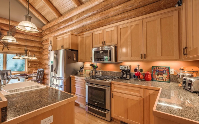 Big Jim Mountain Lodge