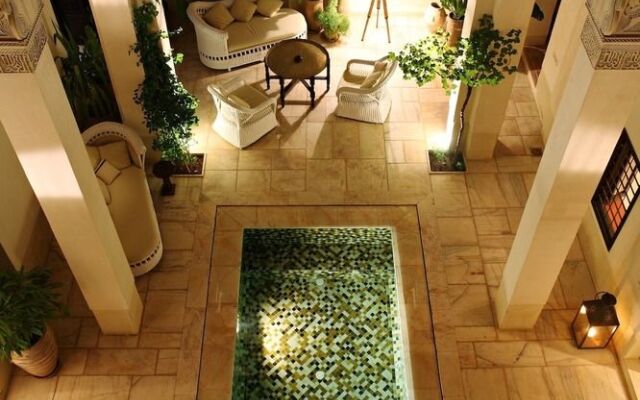 Riad Dixneuf la Ksour