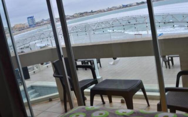 Hotel Paradise Beach