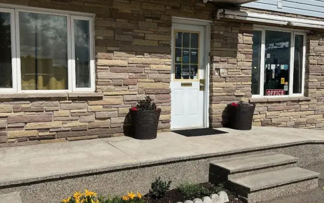 Tulip Motel