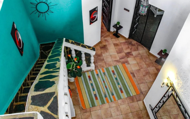 5-bedroom Villa - 3 Mins Walk To The Beach