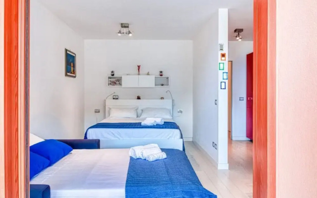 The Lady in Red Studio Flat with Sea View Terrace