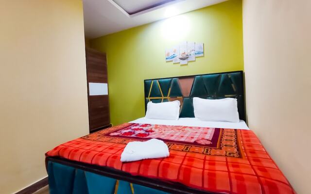 Roomshala 122 Hotel park view